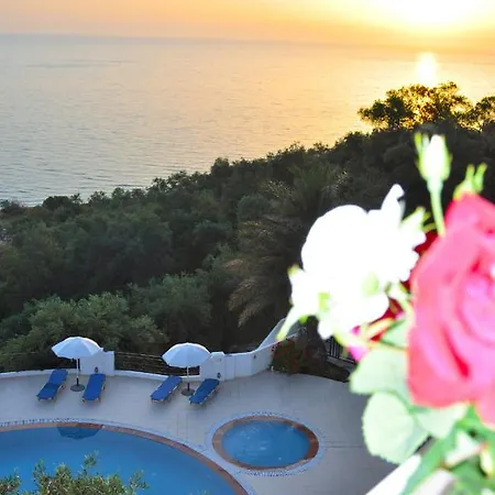 Beautiful Maria With Pool - Agios Gordios Apartment *