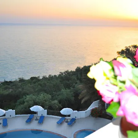 Beautiful Maria With Pool - Agios Gordios * آغيوس غوذيوس